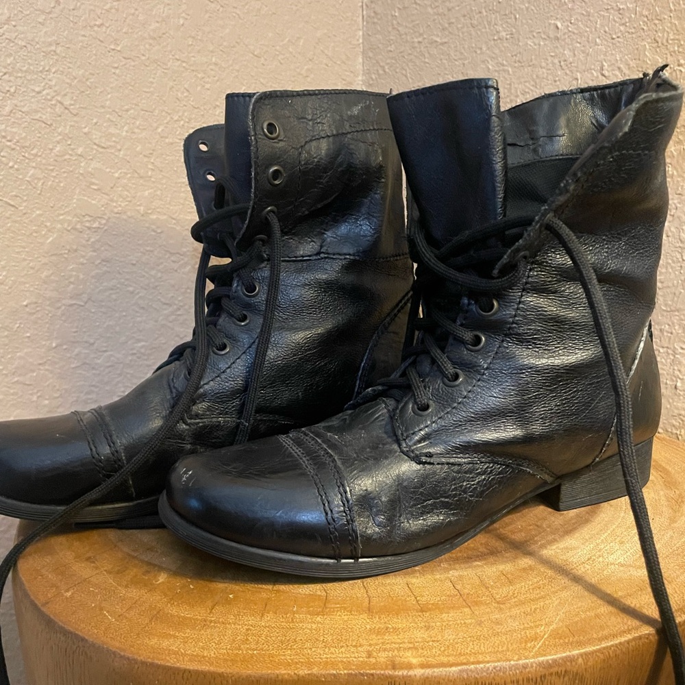 Steve Madden Troopa Combat boots size 8 1/2